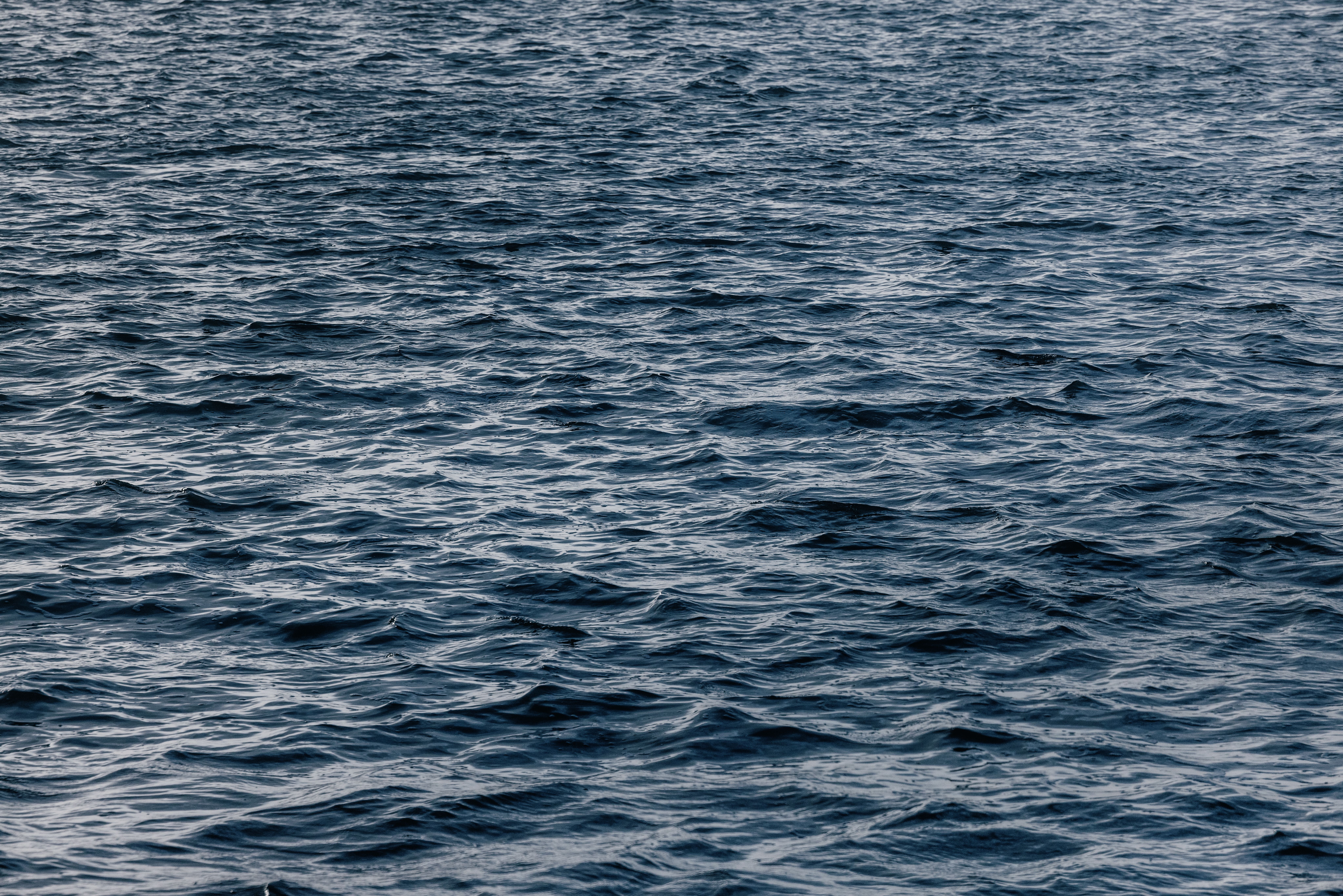 welliges Meer, Verlinkung zum Gezeitenkalender 2025 für Nordstrand als pdf Datei