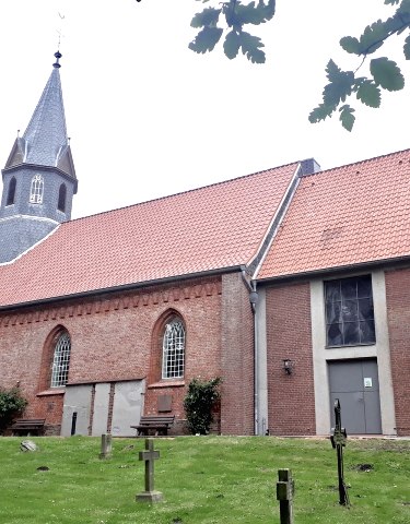 Auf dem Rückweg über die Insel besuchen wir auch die alte Kirche St. Vinzenz., © Schutzstation Wattenmeer